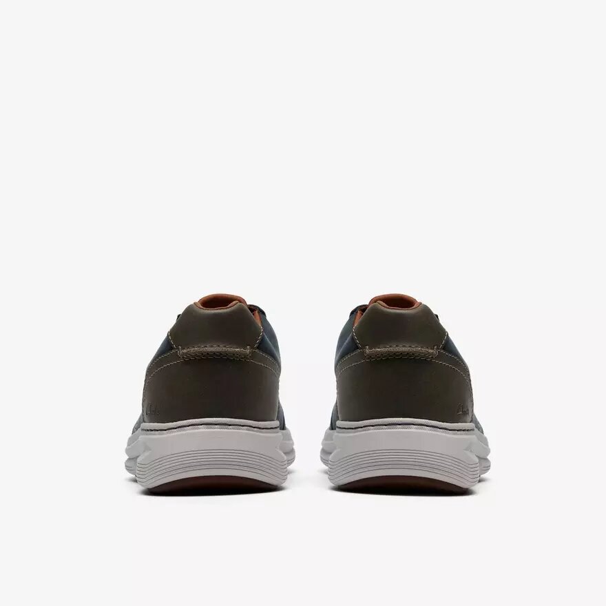 Herren-Schuhe „Craftwell“ aus marineblauem Leder Herren-Schuhe „Craftwell“ aus marineblauem Leder