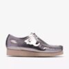 Herren Wallabee 2604 Wallabees aus silbernem Lackleder