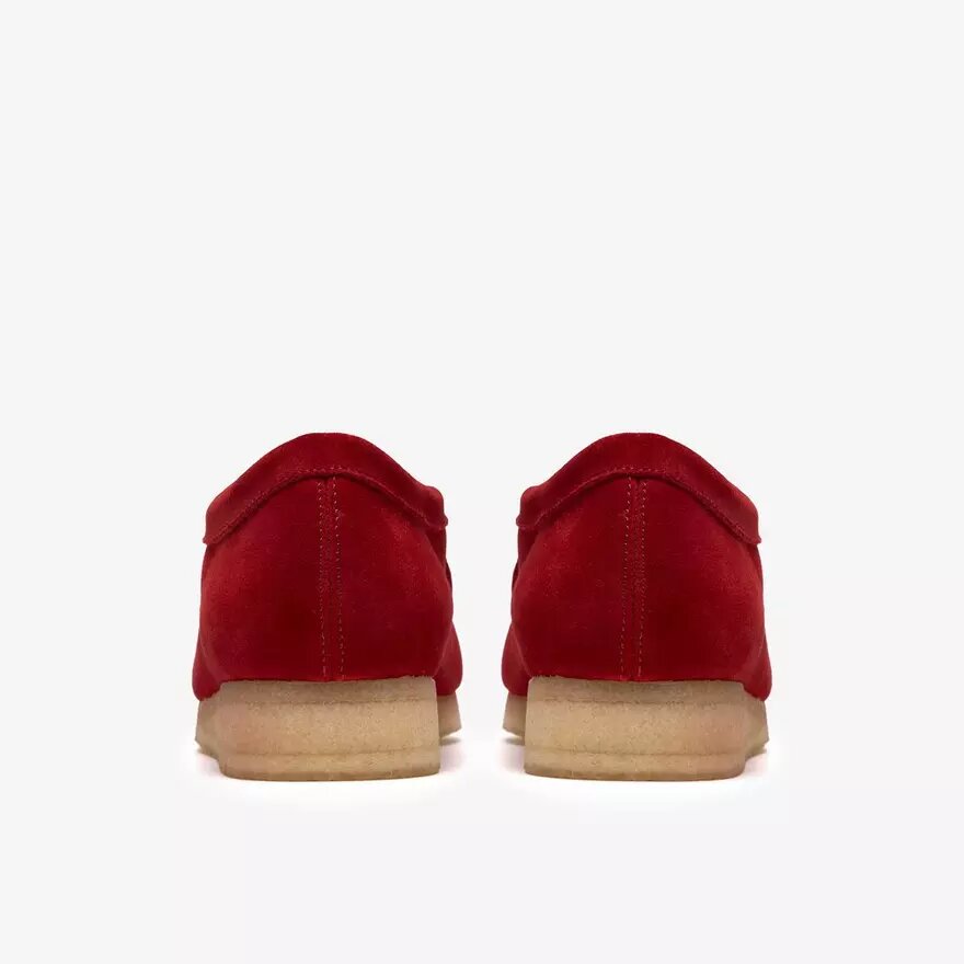 Herren-Wallabee aus tiefrotem Wildleder Herren-Wallabee aus tiefrotem Wildleder