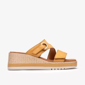 Kidiki Cove Keilabsatzsandalen für Damen in Gelb aus Nubukleder
