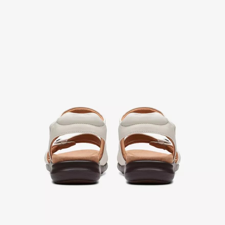 Kitly Ave Off-White-Leder-Flache Sandalen für Damen Kitly Ave Off-White-Leder-Flache Sandalen für Damen