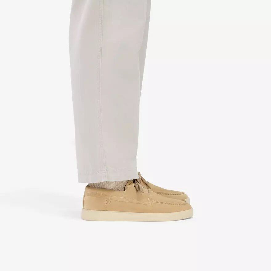 Lockford Bootsschuhe aus dunkelsandfarbenem Wildleder Lockford Bootsschuhe aus dunkelsandfarbenem Wildleder