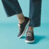 Nalle Lace Damen-Sneaker aus marineblauem Nubukleder Nalle Lace Damen-Sneaker aus marineblauem Nubukleder