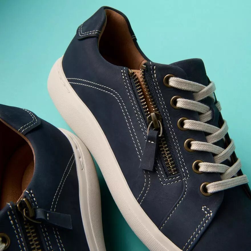 Nalle Lace Damen-Sneaker aus marineblauem Nubukleder Nalle Lace Damen-Sneaker aus marineblauem Nubukleder