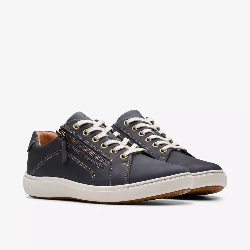 Nalle Lace Damen-Sneaker aus marineblauem Nubukleder Nalle Lace Damen-Sneaker aus marineblauem Nubukleder