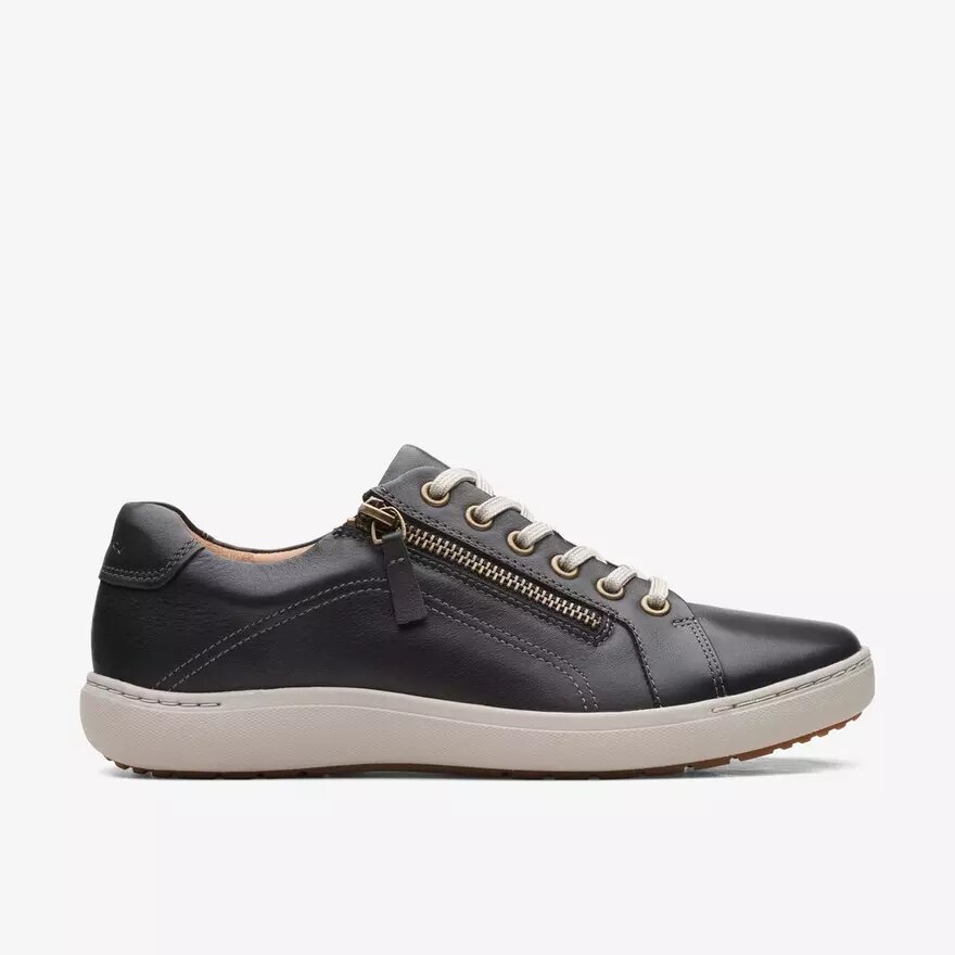 Nalle Lace Damen-Sneaker aus schwarzem Leder Nalle Lace Damen-Sneaker aus schwarzem Leder