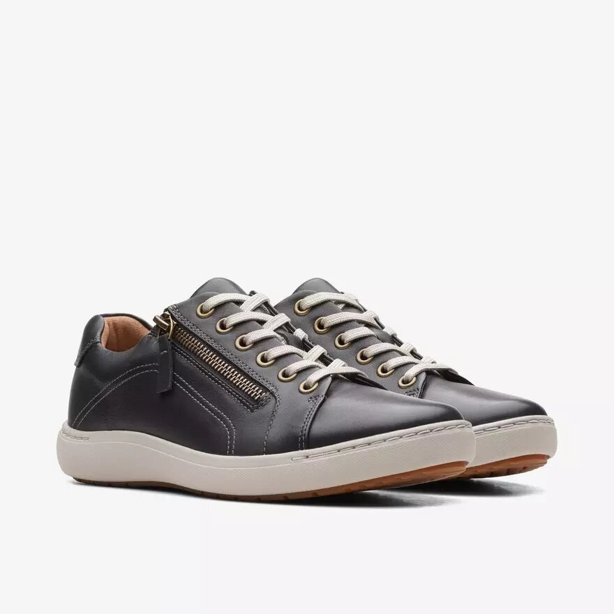 Nalle Lace Damen-Sneaker aus schwarzem Leder Nalle Lace Damen-Sneaker aus schwarzem Leder