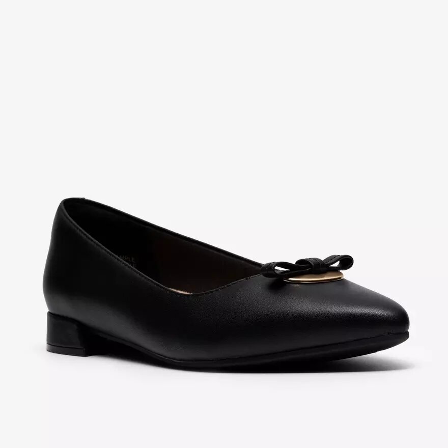 Natalyn Trim Slip-Ons aus schwarzem Leder für Damen Natalyn Trim Slip-Ons aus schwarzem Leder für Damen