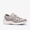 Solevana Step Slip-Ons für Damen in Hellgrau