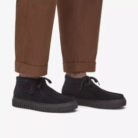 Torhill Hi Stiefeletten aus schwarzem Wildleder