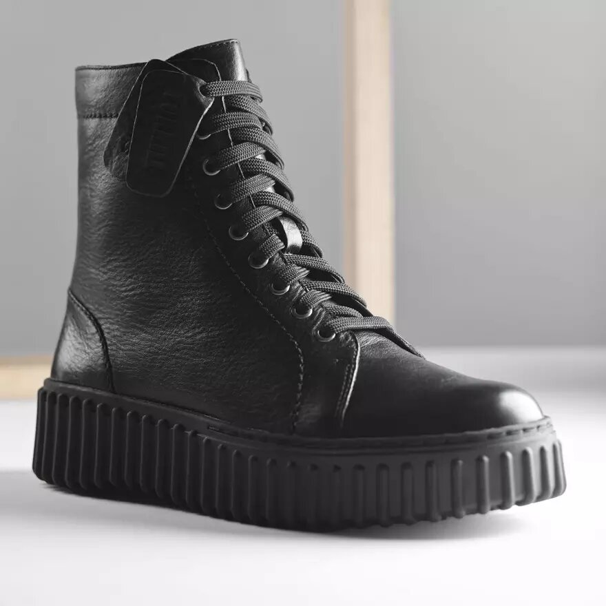 Torhill Rise Damen-Stiefeletten aus schwarzem Leder (US-Größen) Torhill Rise Damen-Stiefeletten aus schwarzem Leder (US-Größen)