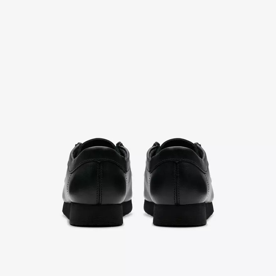 Wallabee™-Kinderschuhe aus schwarzem Leder für ältere Kinder Wallabee™-Kinderschuhe aus schwarzem Leder für ältere Kinder
