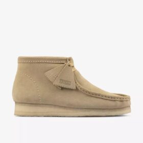 Wallabee™-Stiefel für Herren aus ahornfarbenem Wildleder